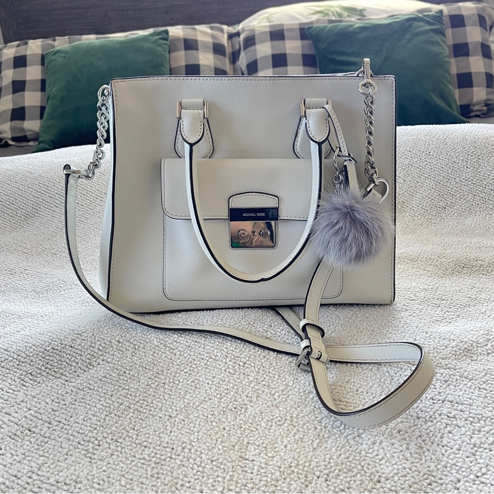 Michael Kors saffiano leather white mini Tote with Silver hardware & keychain